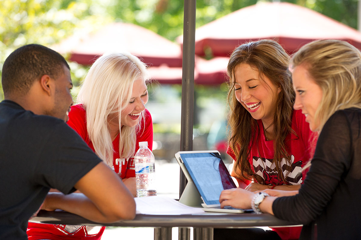 In today’s economy, charitable support from the private sector is vital to the university's continuing growth. In today’s economy, charitable support from the private sector is vital to the university's continuing growth.